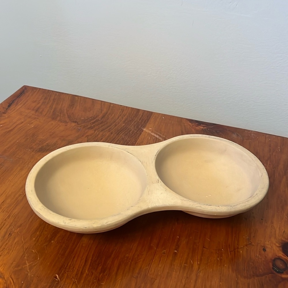 The Pampered Chef Stoneware Microwave Double Egg Cooker​